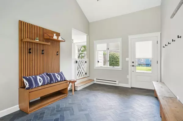 Norwell, MA 02061,11 Old Oaken Bucket Rd