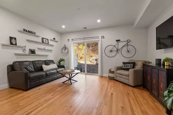 Ayer, MA 01432,60 Central Ave #2