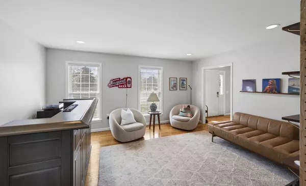 Marshfield, MA 02050,106 Colonial Rd