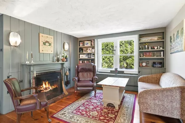 South Hadley, MA 01075,88 Alvord St