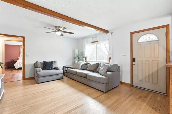 Easthampton, MA 01027,16 Pomeroy Meadow Rd