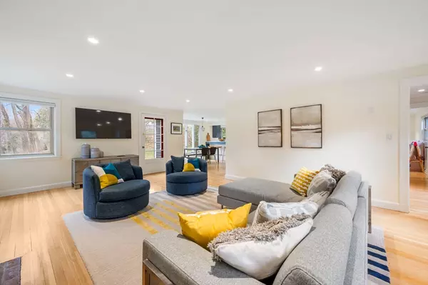 Milton, MA 02186,137 Canton Ave