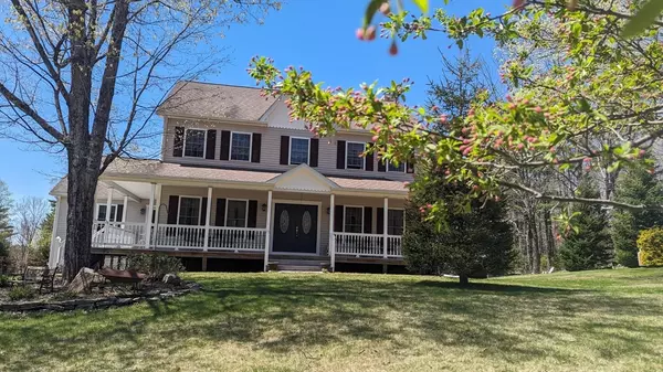 105 Allen Hill, Brimfield, MA 01010