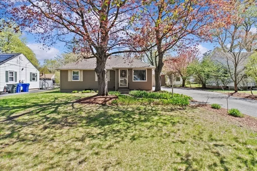 127 Catalpa Ter, Springfield, MA 01119