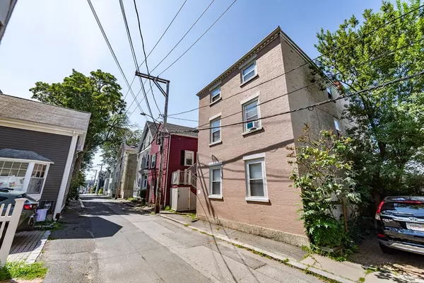 Salem, MA 01970,8-8.5 Herbert Street