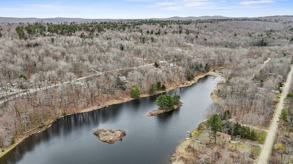 Becket, MA 01223,173 King Richard Drive