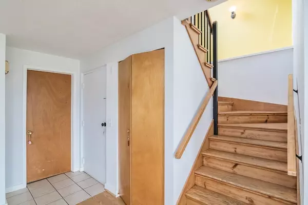 Amherst, MA 01002,232 N East St #12