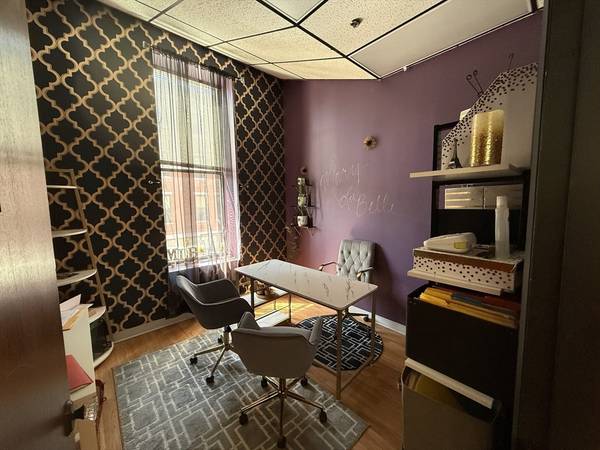 Lawrence, MA 01840,225-235 Essex St #2BA