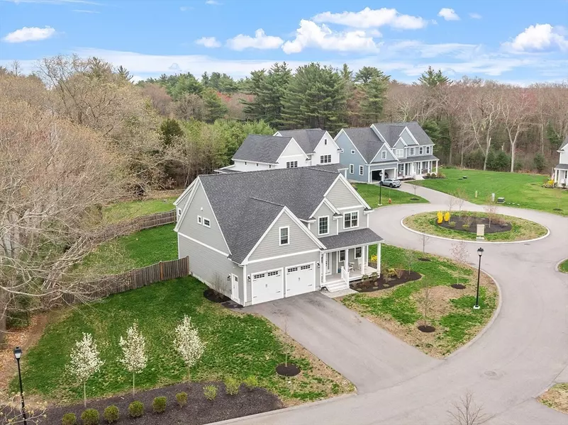 15 Robinson Lane, Ipswich, MA 01938