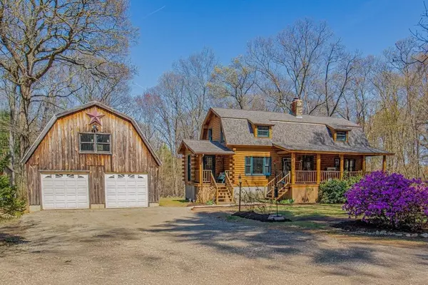 Bellingham, MA 02019,15 Old Log Lane