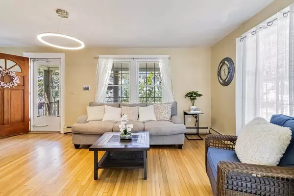 Quincy, MA 02170,20 Willow Ave