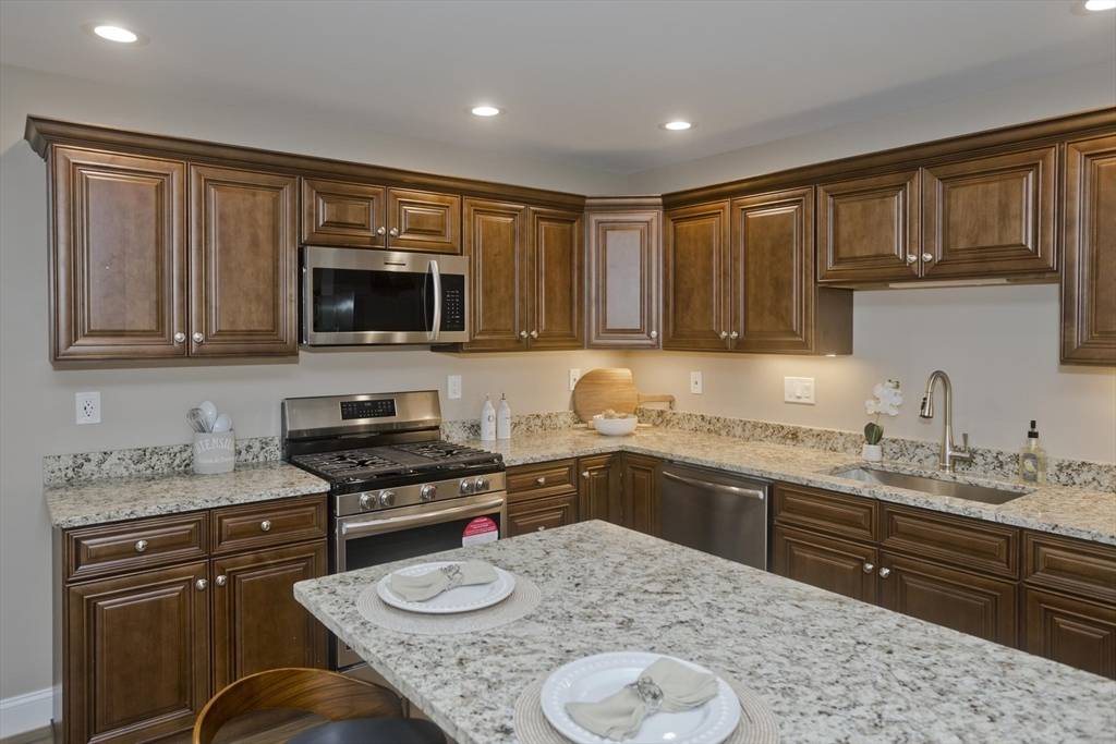 3C Sabrina Way #C, Agawam, MA 01001