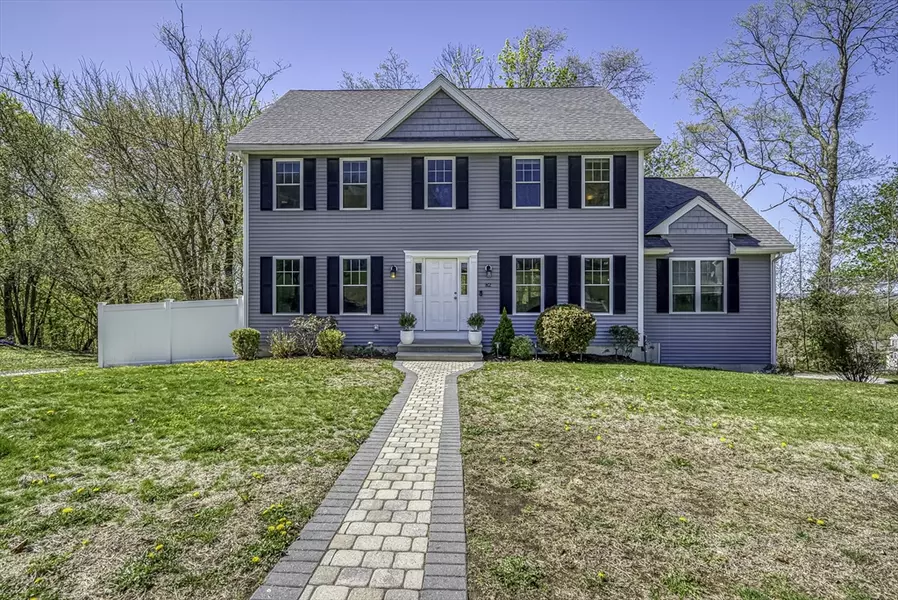 82 Hampton St, Auburn, MA 01501