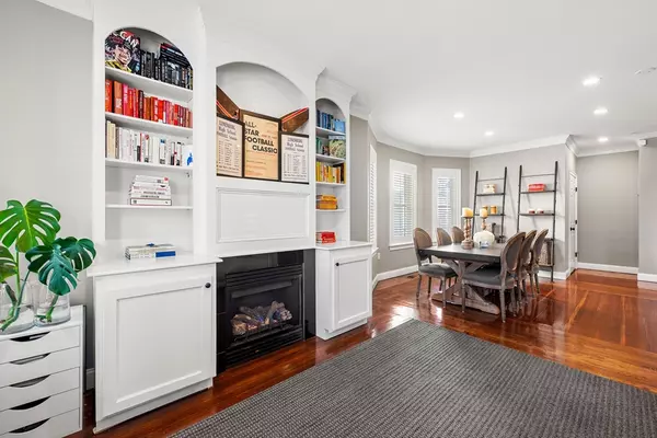 Boston, MA 02124,12 Moultrie St #1