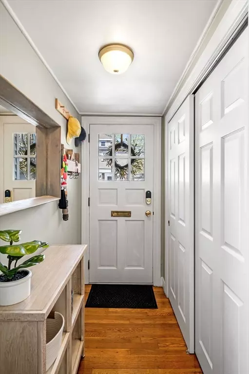 Swampscott, MA 01907,7 Huron St