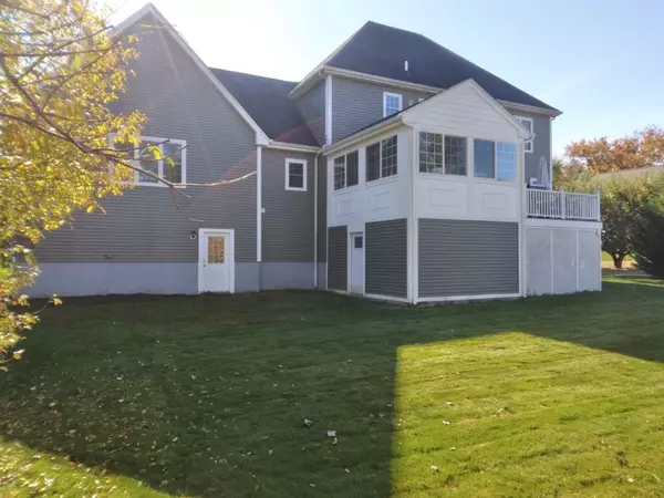 Attleboro, MA 02703,6 Cedar Creek Dr