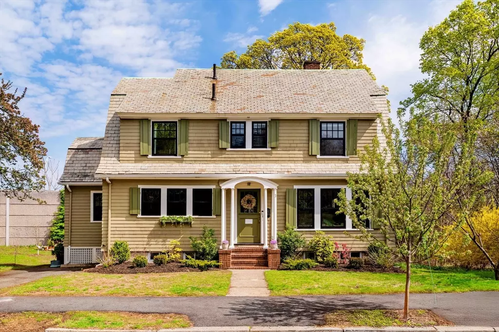 Newton, MA 02458,1 Barnes Rd