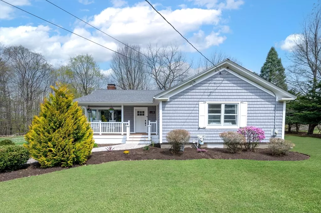 Hopkinton, MA 01748,12 Claflin St