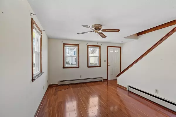 Lowell, MA 01852,31 Blossom Street #31