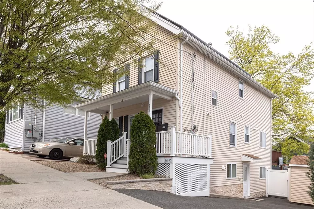 Everett, MA 02149,162 Chestnut Street