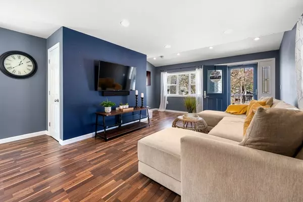 Billerica, MA 01821,16 Deerfield St