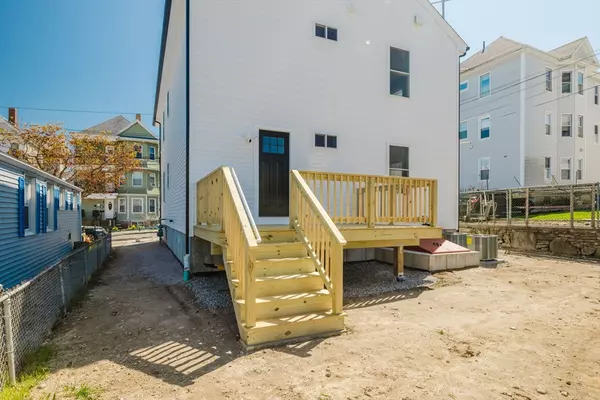 New Bedford, MA 02746,91 Adams St