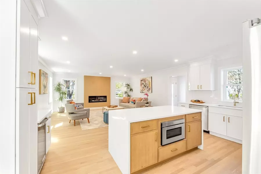 80 Willowdean Avenue, Boston, MA 02132