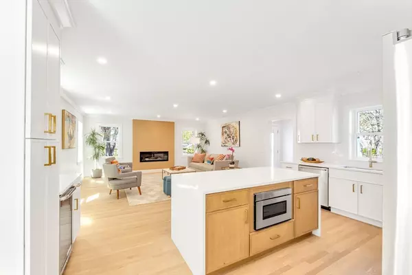 80 Willowdean Avenue, Boston, MA 02132