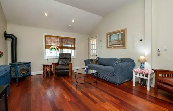 Danvers, MA 01923,9 Macarthur Blvd