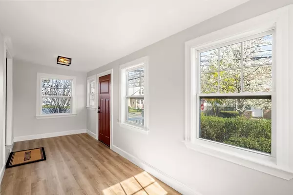 Milton, MA 02186,39 Bassett St