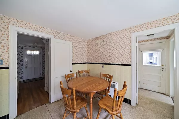 Boston, MA 02132,11 Latin Rd