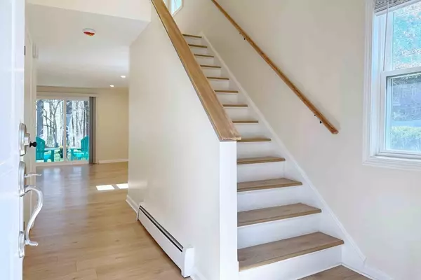 Tewksbury, MA 01876,39 Decarolis #39