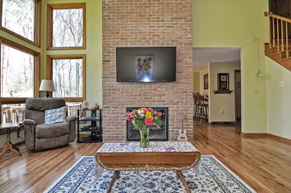 Norton, MA 02766,1 Mctee Dr