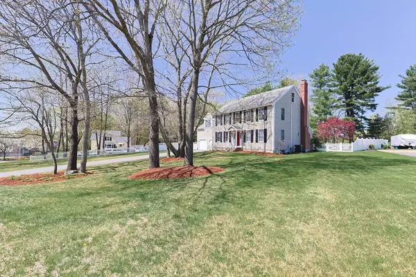 Walpole, MA 02081,16 Jasons Path