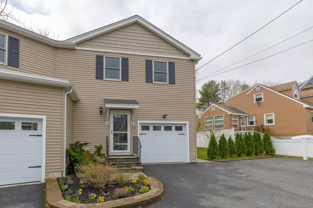 Woburn, MA 01801,13 W Dexter Ave #1