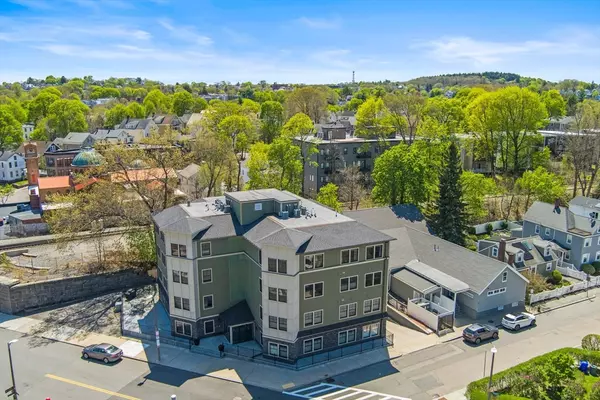 18 Robert Street #11, Boston, MA 02131