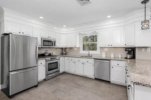 Pembroke, MA 02359,17 Keens Way