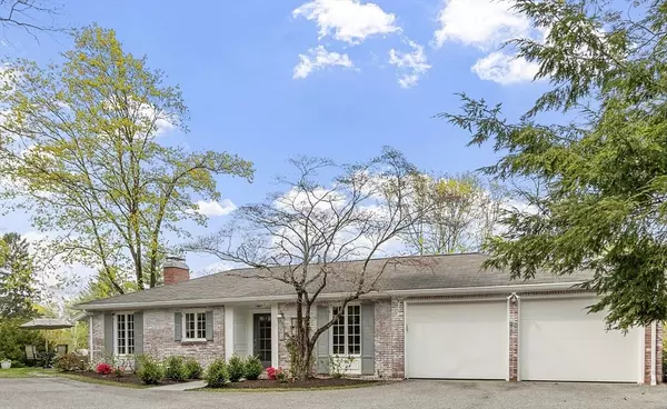 3b Pelham Rd,  Lexington,  MA 02421