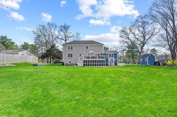 Norwell, MA 02061,18 John Adams Dr