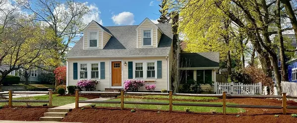 733 Watertown St, Newton, MA 02460