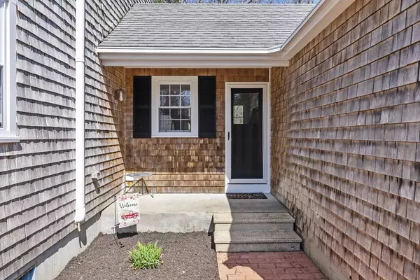 Sandwich, MA 02563,31 Holly Ridge Dr