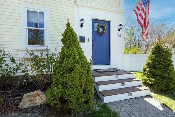 Hopkinton, MA 01748,14 Fenton St