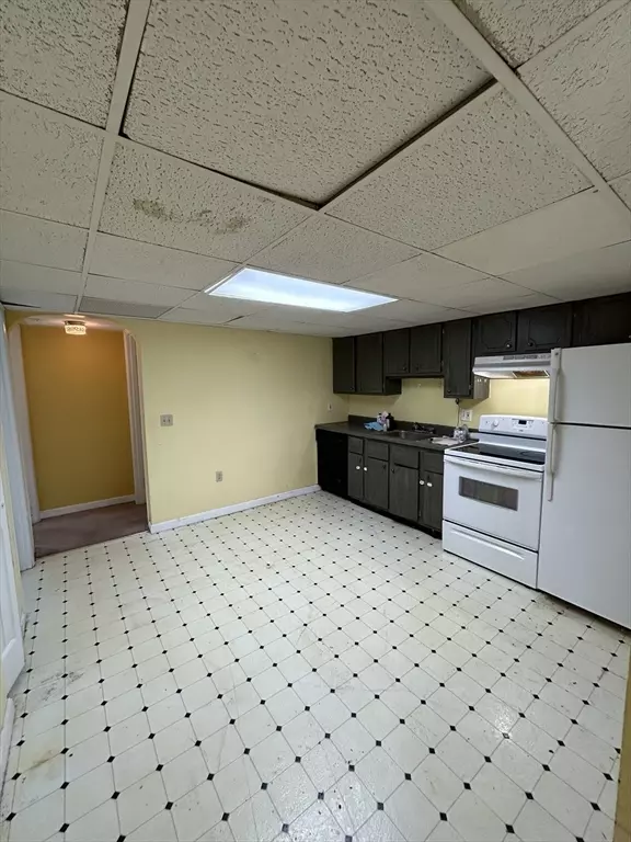 Milford, MA 01757,6 Shadowbrook Lane #9