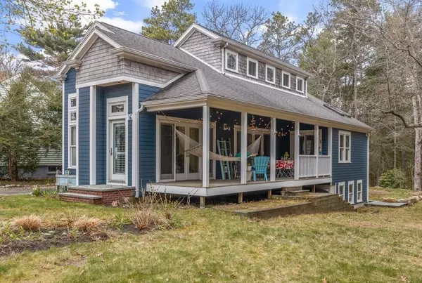 16 Barrett Way, Wareham, MA 02571