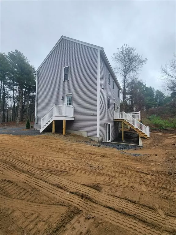 Middleboro, MA 02346,257 Thompson St