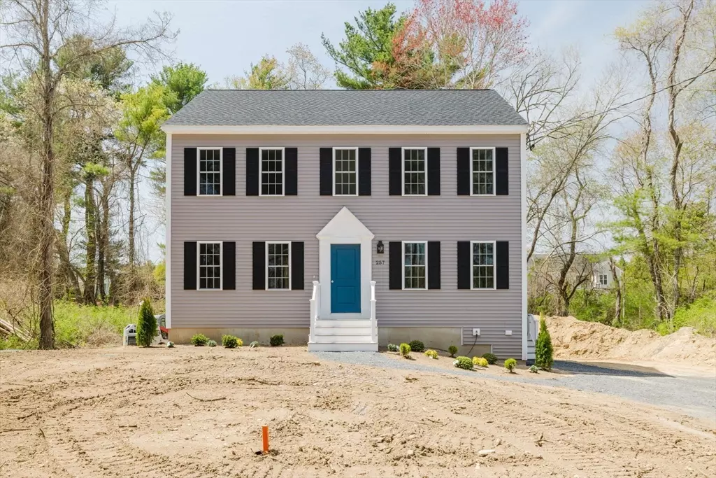 Middleboro, MA 02346,257 Thompson St