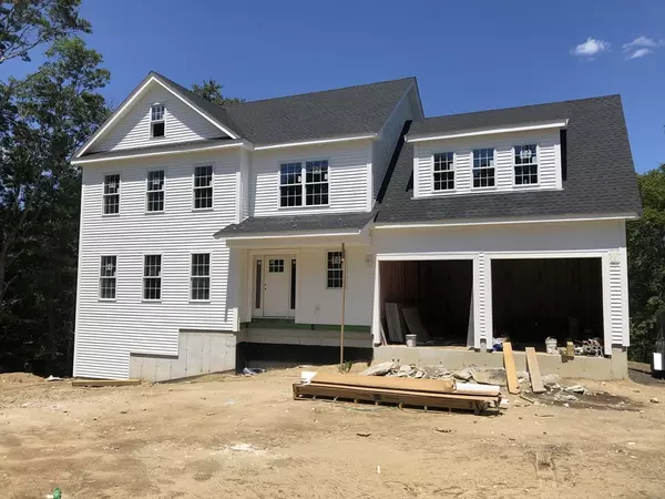 77 Pembroke St, Kingston, MA 02364
