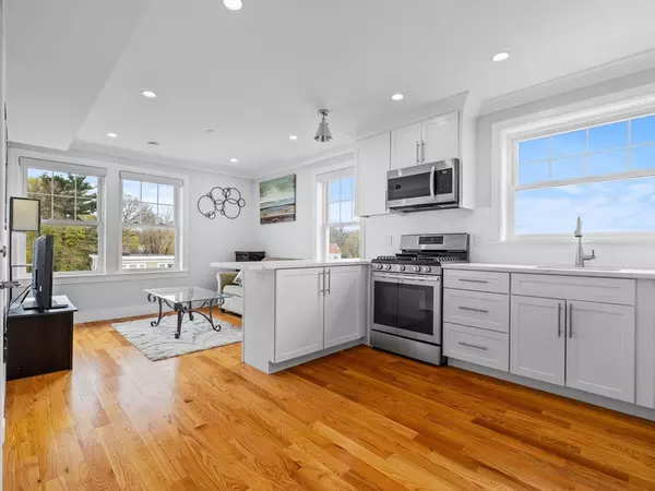 650 Hyde Park Ave #4, Boston, MA 02131