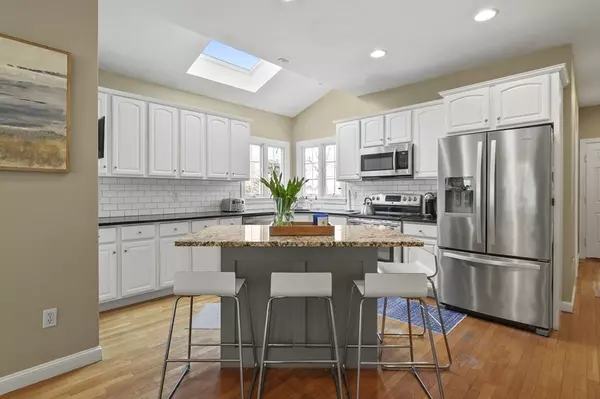 Sutton, MA 01590,12 Peach Tree Drive