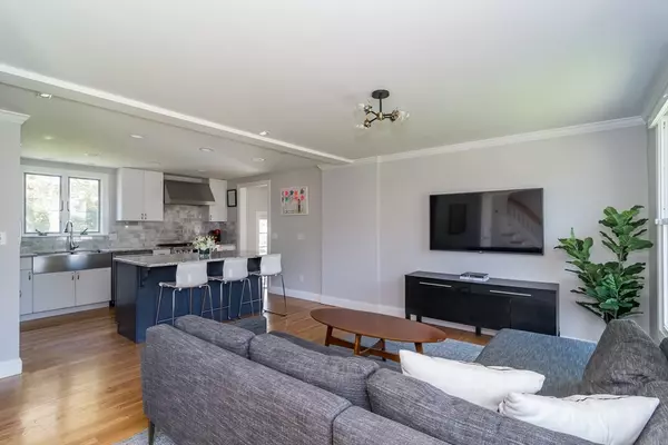 Needham, MA 02492,31 Standish Rd